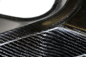 Componente in carbonio rinforzato con fibra di canapa © Fraunhofer WKI